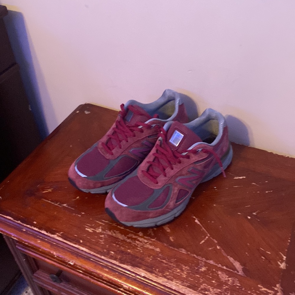 New balance 990v4 burgundie red